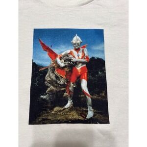 Ultraman Adult T-Shirt Medium‎ - Ultra Man battle Lizard Creature Ultraman Japan